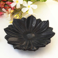 Blooming Egyptian lotus– Black Marble Urli Plate